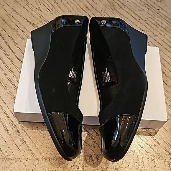 Black pumps size 7.5 NWOT - Picture 4 of 9